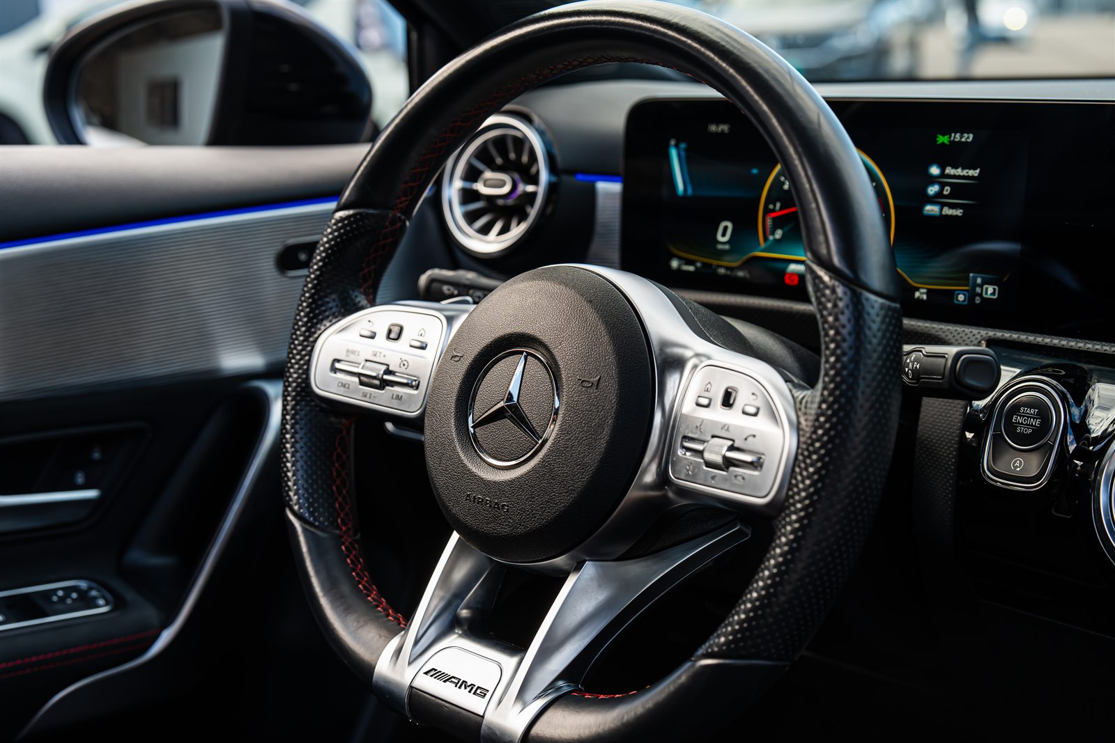 Stuur met AMG-details